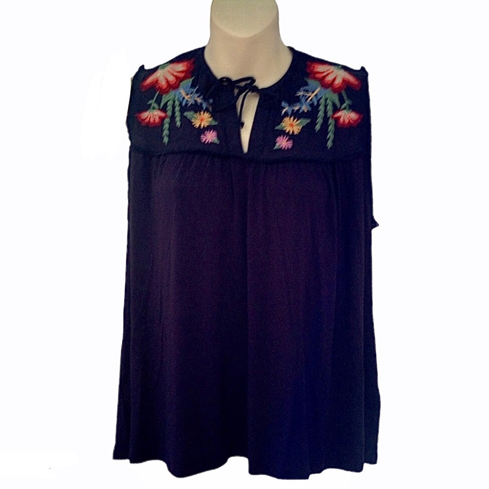 Sweet Grey Embroidered Sleeveless Shirt